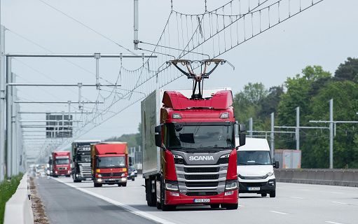 Trasporti, Dell'Orco: Smart Road Ormai In Fase Di Implementazione | TG ...