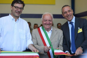 Poste Italiane inaugura il nuovo centro di distribuzione a Varese