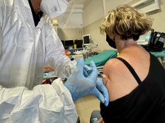 Vaccini, Sardegna: in pochi giorni già 95mila prenotati con Poste