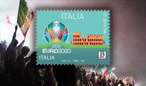 L’Italia, il trofeo e il Colosseo nel francobollo dedicato a Euro 2020