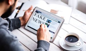 L’UE contro le fake news: “La disinformazione mina la fiducia dei cittadini”