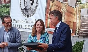 Agnese Pini vince il Premio Serao. Il condirettore generale di Poste Lasco: “Centrale il ruolo delle donne nel mondo del lavoro”