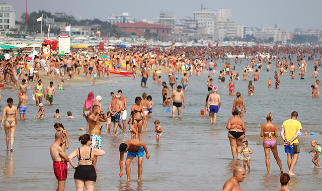 Turismo: in 23 milioni hanno scelto di restare in Italia per le vacanze, è record