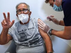 Vaccini: in Sardegna al via con Poste le prenotazioni per la terza dose