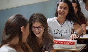 Parità di genere: Poste Italiane nelle scuole di Scampia con il progetto Role Model