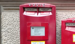 Le cassette postali diventano smart e connesse: la nuova sfida di Poste -  CorCom