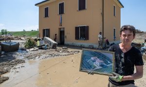Un francobollo “solidale” per aiutare le popolazioni alluvionate dell’Emilia-Romagna