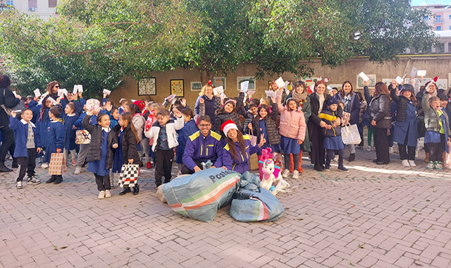 Doni dagli alunni della scuola Rita Borsellino di Palermo