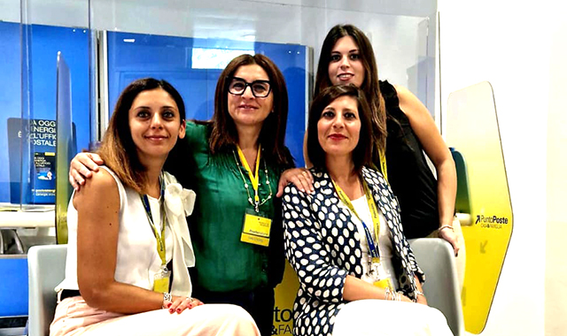 Poste celebra a Napoli “la forza delle donne”, in azienda la presenza femminile è al 54%