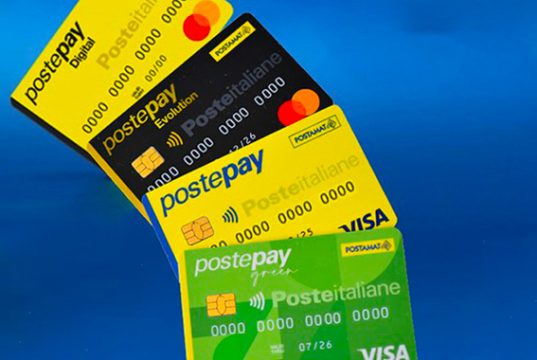 Postepay, così la “carta degli italiani” è entrata nella vita quotidiana di famiglie e imprese