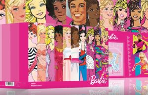 Poste Italiane, un folder filatelico dedicato a Barbie