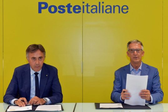 La flotta di Poste Italiane viaggerà con i biocarburanti di Enilive