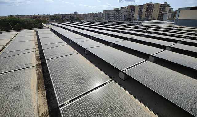 Poste Italiane: a Siracusa arriva un nuovo impianto fotovoltaico