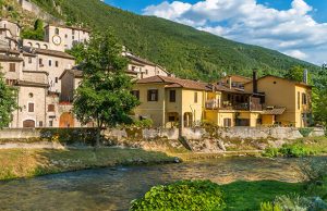 Poste Italiane, “Musica con vista” fa tappa a Scheggino in provincia di Perugia