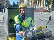 Vincenzo, portalettere a Pescara: “Poste è una certezza, aiuta noi giovani a crescere”